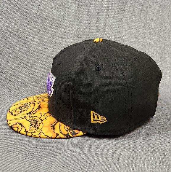 New Era × Los Angeles Lakers Floral Brim Adjustable Buckle Back Hat Med/ Large - Picture 3 of 9